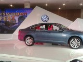Bán Volkswagen Passat GP đời 2017, màu xanh lam, nhập khẩu chính hãng
