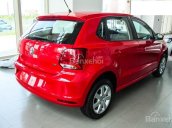 Volkswagen Polo Hatchback 1.6L 6AT đời 2016, màu đỏ, xe nhập, chỉ cần trả trước 150 triệu