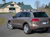 Mình cần bán Volkswagen Touareg GP đời 2016, màu nâu, nhập khẩu