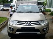 Bán Mitsubishi Pajero Sport  4x2 AT đời 2016, màu vàng cát