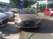 Bán Hyundai Elantra 1.6MT 2018, giá giảm 90tr hỗ trợ trả góp lên đến 80% giá trị xe