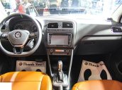 Cần bán Volkswagen Polo 1.6 AT năm 2016, màu trắng, nhập khẩu 