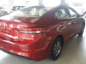 Cần bán xe Hyundai Elantra 1.6MT đời 2018, màu đỏ giảm giá 70tr, tặng phụ kiện trả góp 80%