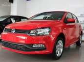 Bán Volkswagen Polo Hacthback màu đỏ, xe nhập. Cam kết giá tốt nhất thị trường - LH Hương 0902608293