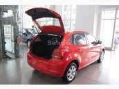 Bán Volkswagen Polo Hacthback màu đỏ, xe nhập. Cam kết giá tốt nhất thị trường - LH Hương 0902608293