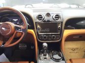 Bán xe Bentley Bentayga đời 2016, màu đen, nhập khẩu nguyên chiếc