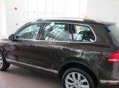 Xe nhập Đức Volkswagen Touareg 3.6L GP màu nâu, dòng SUV sang trọng, tặng 289 triệu. LH Hương 0902.608.293