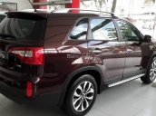 Cần bán Kia Sorento 2.4 GATH Full option 2018 mới, màu đỏ mận, giá chỉ từ 799 triệu kèm quà tặng và khuyến mãi khủng