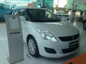 Suzuki Tây Hồ, bán Suzuki Swift 2017 màu đỏ. Hỗ trợ vay vốn trả góp, đăng ký, đăng kiểm lưu hành xe