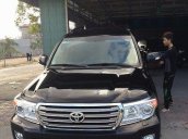 Cần bán gấp Toyota Land Cruiser đời 2014, màu đen xe gia đình