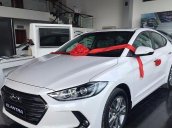 Bán ô tô Hyundai Elantra 1.6AT đời 2016, màu trắng