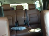 Cần bán xe Toyota Land Cruiser 5.7L đời 2016, màu trắng, nhập khẩu Mỹ