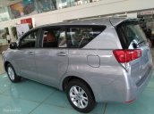 Cần bán Toyota Innova 2.0G đời 2017, màu bạc, giá chỉ 817 triệu