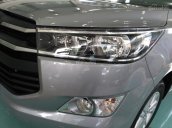 Cần bán Toyota Innova 2.0G đời 2017, màu bạc, giá chỉ 817 triệu