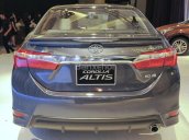 Bán xe Toyota Corolla Altis 2.0Q đời 2017, màu xám