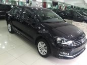 Dòng xe nhập Đức Volkswagen Polo Sedan màu đen, cam kết giá tốt nhất. LH Hương 0902.608.293