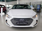 Bán Hyundai Elantra sản xuất 2018 màu trắng, 555 triệu, số sàn mới 100%! Hotline 0948945599 - 0935904141