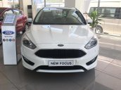 Khuyến mãi Ford Focus giá lớn nhất, hỗ trợ thuế, tặng phụ kiện, có xe giao ngay