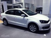 Xe nhập Đức Volkswagen Polo Sedan 1.6l, màu trắng. - LH Hương 0902608293, cam kết giá tốt