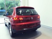 Xe nhập gầm cao Volkswagen Tiguan 2.0l GP đời 2016, màu đỏ mận, tặng 209 triệu tiền mặt, LH Hương: 0902.608.293