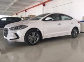 Hyundai Elantra tặng ngay phí trước bạ xe