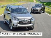 Bán xe Mitsubishi Pajero Sport, màu bạc, nhập khẩu chính hãng, giá giảm mạnh