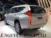 Bán xe Mitsubishi Pajero Sport, màu bạc, nhập khẩu chính hãng, giá giảm mạnh