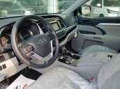 Toyota Highlander LE nhập Mỹ sản xuất 2016, màu trắng, nhập khẩu