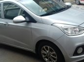 Cần bán xe Hyundai i10 đời 2014, màu bạc