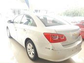 Bán xe Chevrolet Cruze LT số sàn 2018, 150 triệu xe giao ngay, hỗ trợ khách vay 100%