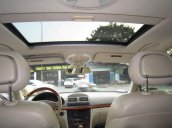 Bán ô tô Mercedes E Class đời 2006, màu trắng, nhập khẩu chính hãng