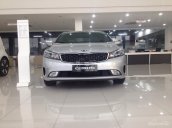 Bán Kia Cerato mới 100%, giá chỉ 560 triệu