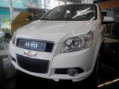 Bán ô tô Chevrolet Aveo 1.5LT 2016, màu trắng, nhập khẩu