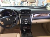 Cần bán Toyota Camry 2.5G đời 2016, màu đen