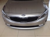 Kia Cerato MT giá tốt, hỗ trợ thủ tục Uber Grab, trả góp tới 80% giá trị xe