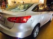 Bán Ford Focus Titanium đời 2017, màu bạc