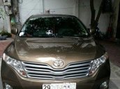 Cần bán xe Toyota Venza đời 2016, màu nâu