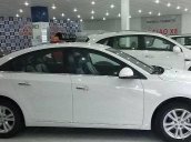 Bán Chevrolet Cruze LT đời 2016, màu trắng, 572 triệu