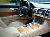 Cần bán Jaguar XF 2015 màu trắng, còn bảo hành chính hãng, chính chủ, biển Hà Nội