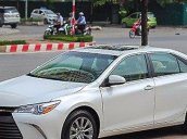 Bán Toyota Camry XLE đời 2016, màu trắng, xe nhập 