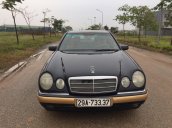 Bán xe cũ Mercedes E230 đời 1996, màu đen, giá chỉ 165 triệu