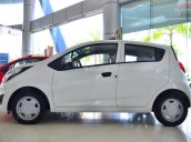 Bán Chevrolet Spark 1.2 LS 2016, màu trắng, chính hãng