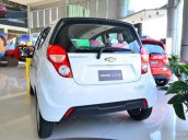 Bán Chevrolet Spark 1.2 LS 2016, màu trắng, chính hãng