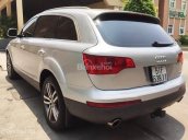 Cần bán lại xe Audi Q7 4.2 sản xuất 2006, màu bạc, nhập khẩu chính hãng