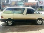 Cần bán xe Toyota Previa sản xuất 1992, màu vàng, nhập khẩu chính hãng