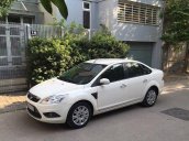 Cần bán xe Ford Focus 2.0 AT đời 2010, màu trắng, giá cạnh tranh