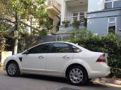 Cần bán xe Ford Focus 2.0 AT đời 2010, màu trắng, giá cạnh tranh