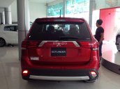 Bán xe Mitsubishi Outlander 7 chỗ, màu trắng, nhập khẩu chính hãng