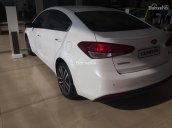 Bán xe Kia Cerato 2017 giá chỉ từ 570tr. Liên hệ để nhận thêm được nhiều chương trình ưu đãi nhất: 0986136251