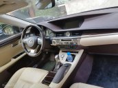 Chính chủ bán Lexus ES350 đời 2016, màu đen, xe nhập khẩu chính hãng mới 99.99%